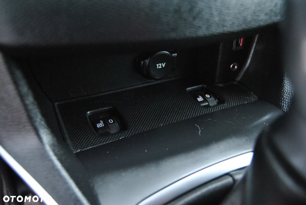Peugeot 308 - 30
