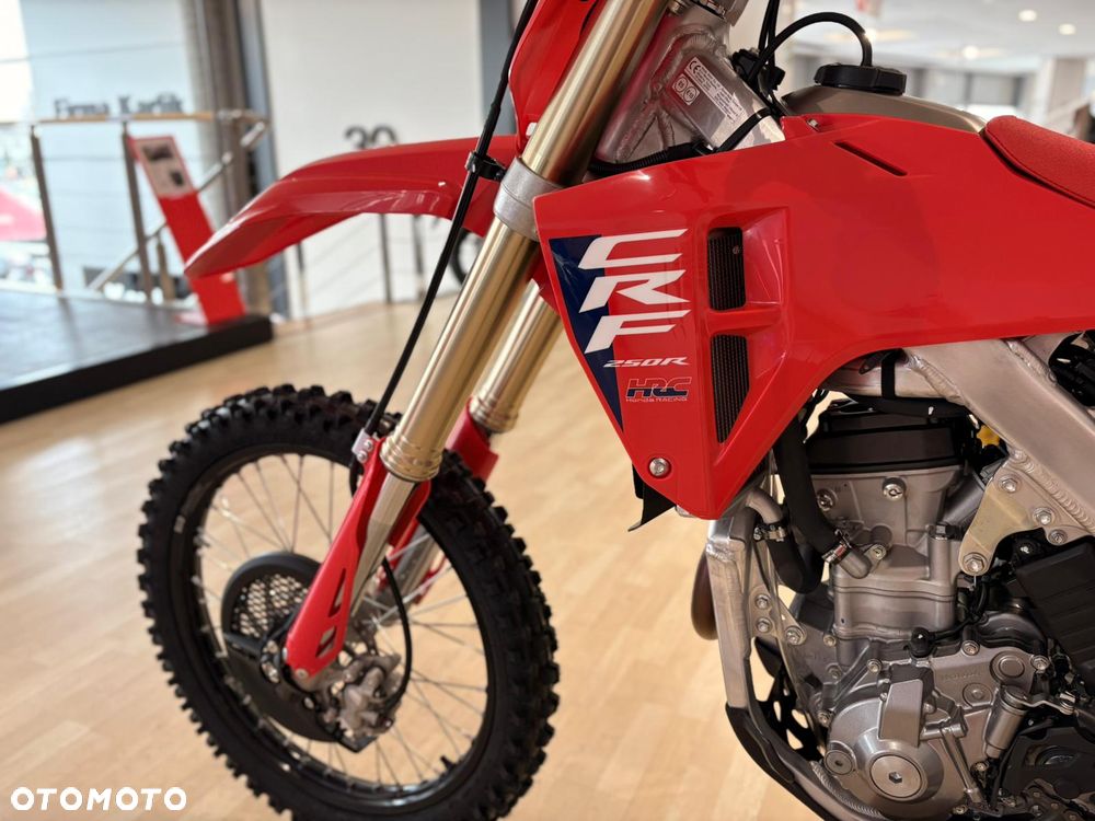 Honda CRF - 9