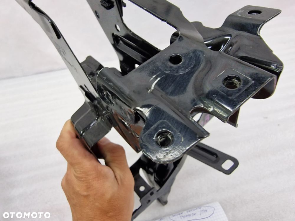BMW G01 / G02 X3 / X4 17- LEWY OKULAR / UCHWYT / WSPORNIK LAMPY , NR 7400113 , NR AUKCJI SZ20 - 17