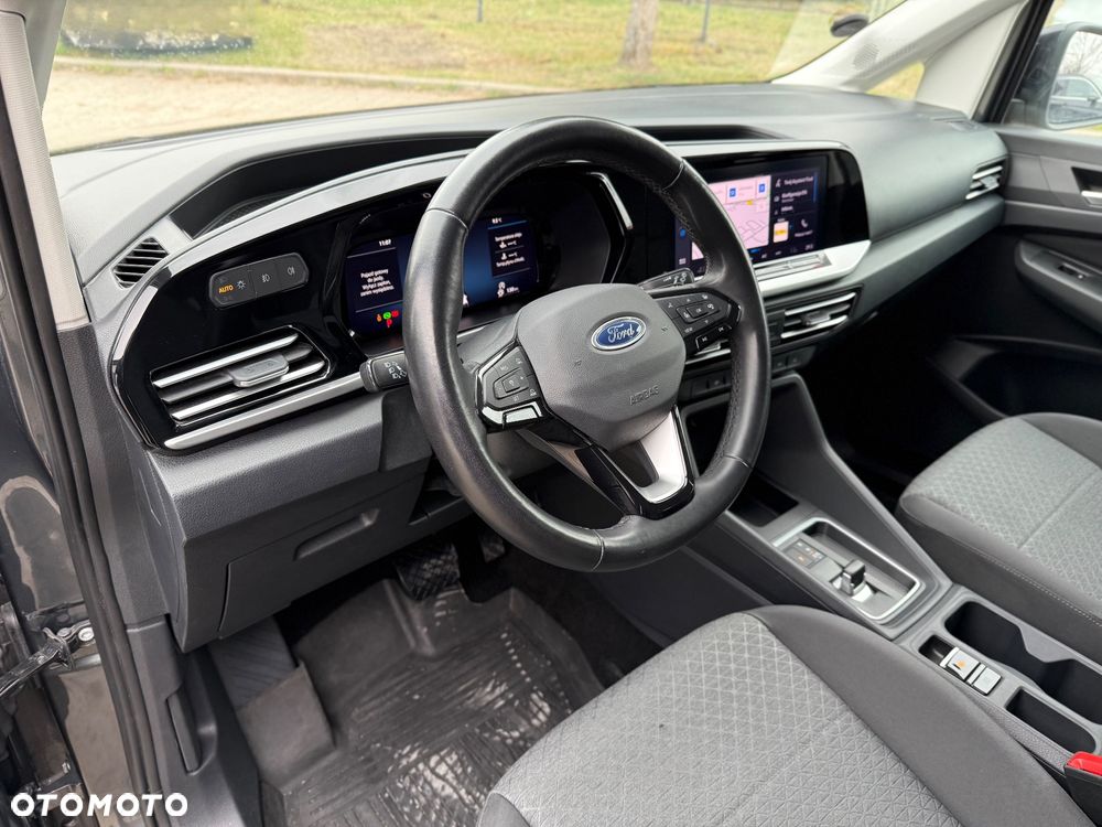 Ford Tourneo Connect Grand - 16