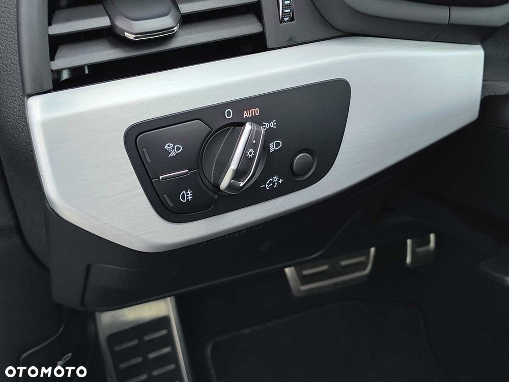 Audi A4 Limousine 35 TFSI mHEV S Line S tronic - 20
