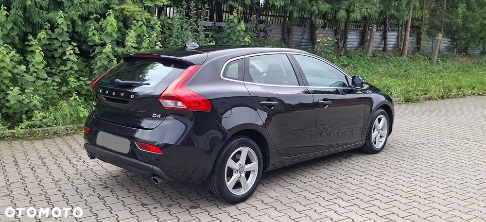 Volvo V40 D4 Drive-E Momentum - 11