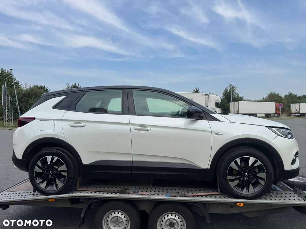 Opel Grandland X 1.6 Start/Stop Automatik Business INNOVATION - 3