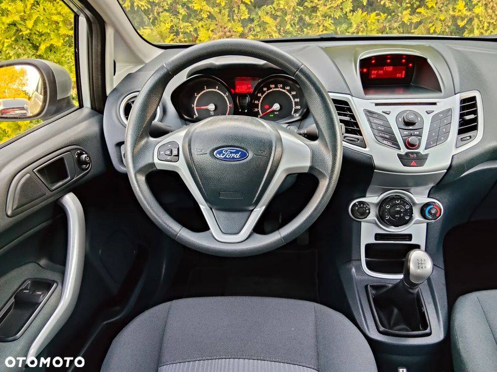 Ford Fiesta 1.25 Ambiente - 10