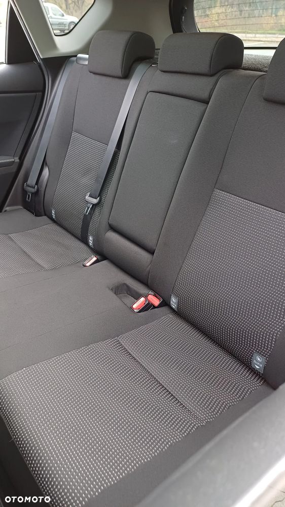 Toyota Auris 1.33 VVT-i Premium - 11