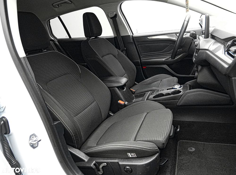 Ford Focus 2.0 EcoBlue Titanium Business - 15