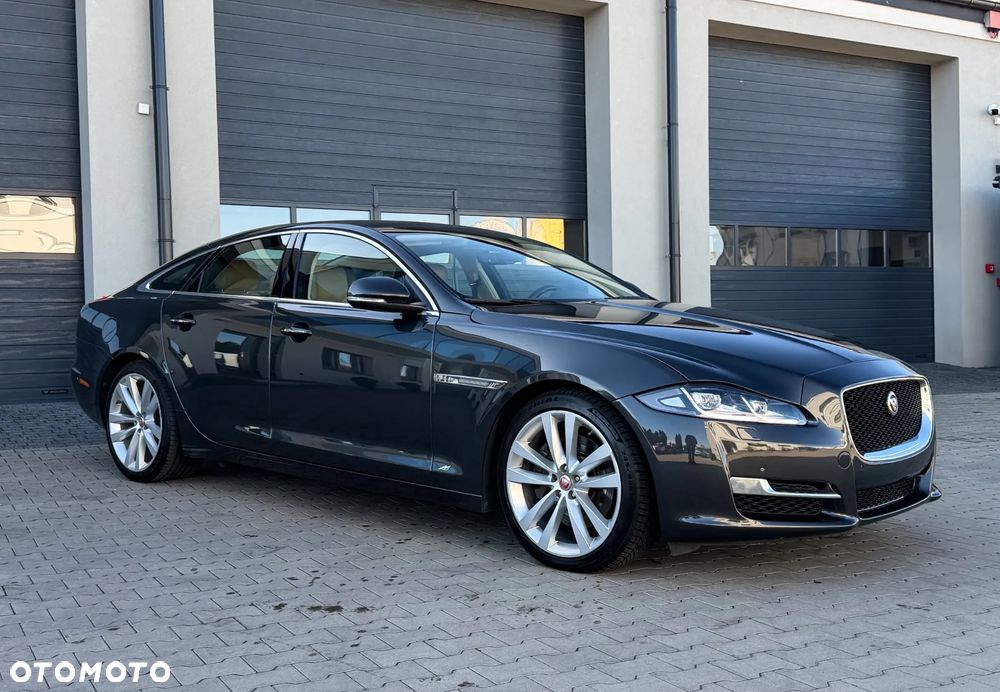 Jaguar XJ 3.0 D V6 Premium Luxury - 9