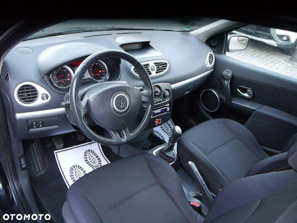 Renault Clio 1.5 dCi Privilege - 19