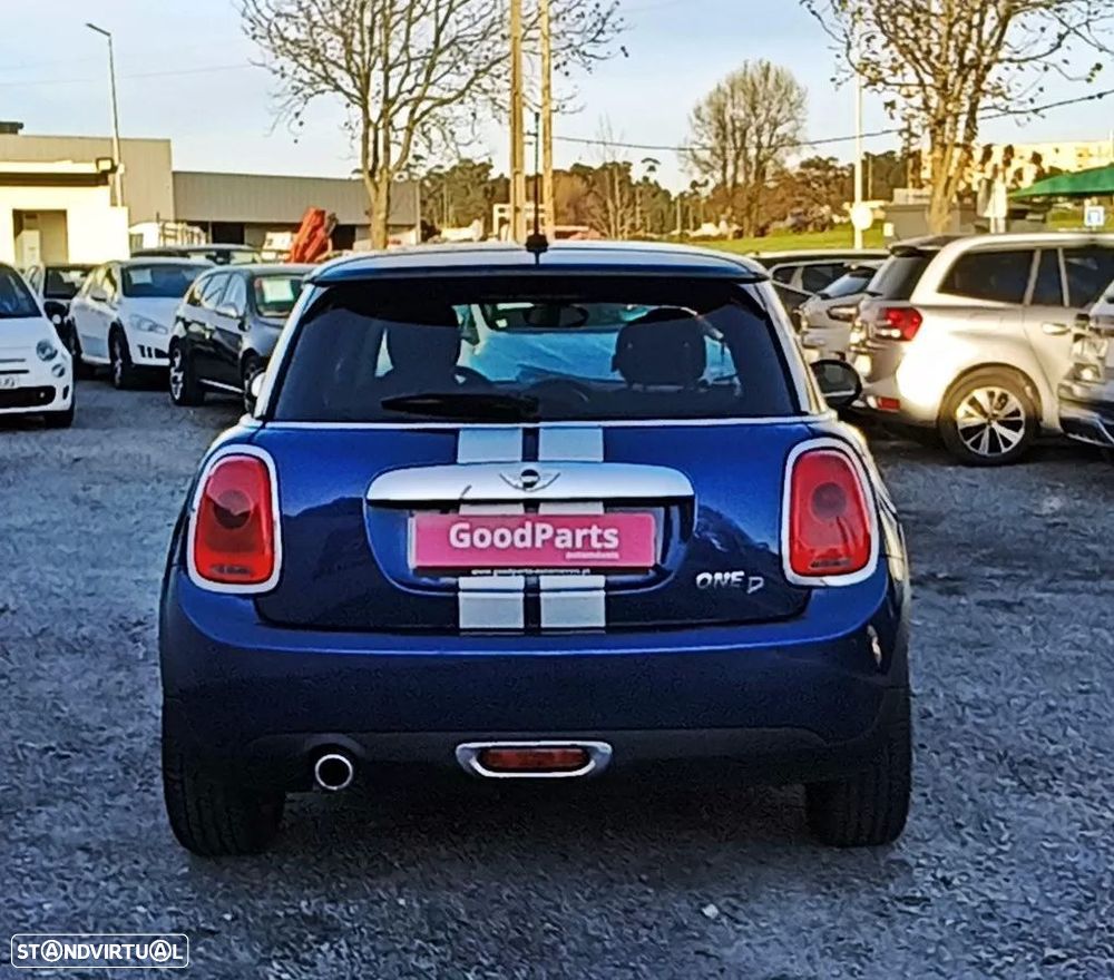 MINI 3 Portas One D - 9