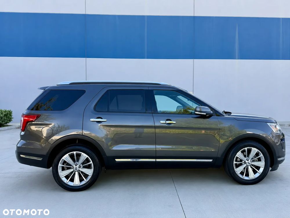 Ford Explorer - 9