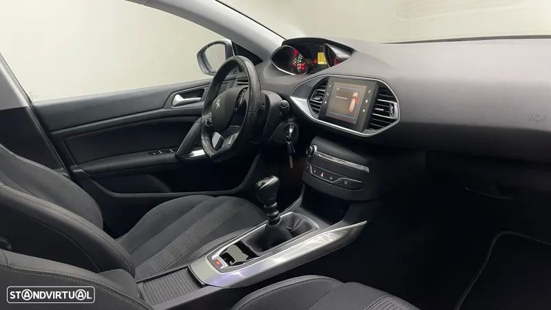 Peugeot 308 SW PureTech 130 Allure Pack - 28
