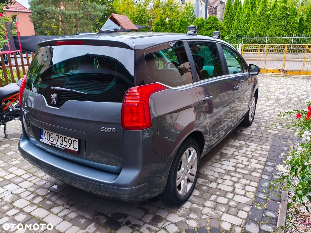 Peugeot 5008 2.0 HDi Family 7os - 2