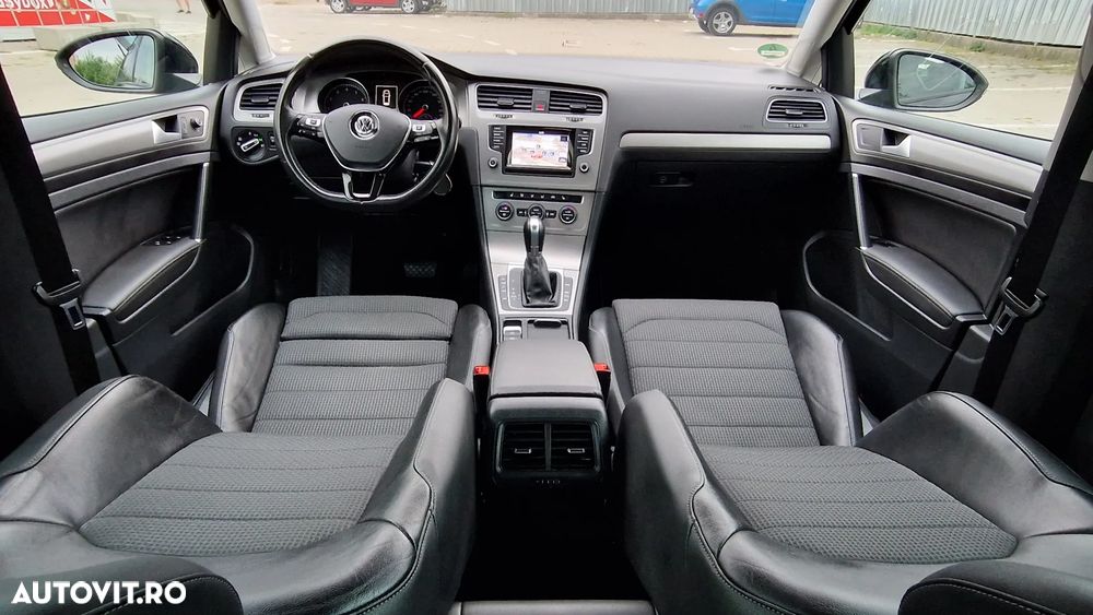 Volkswagen Golf - 14