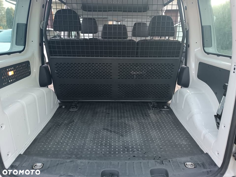 Volkswagen Caddy 2.0 TDI Comfortline - 11