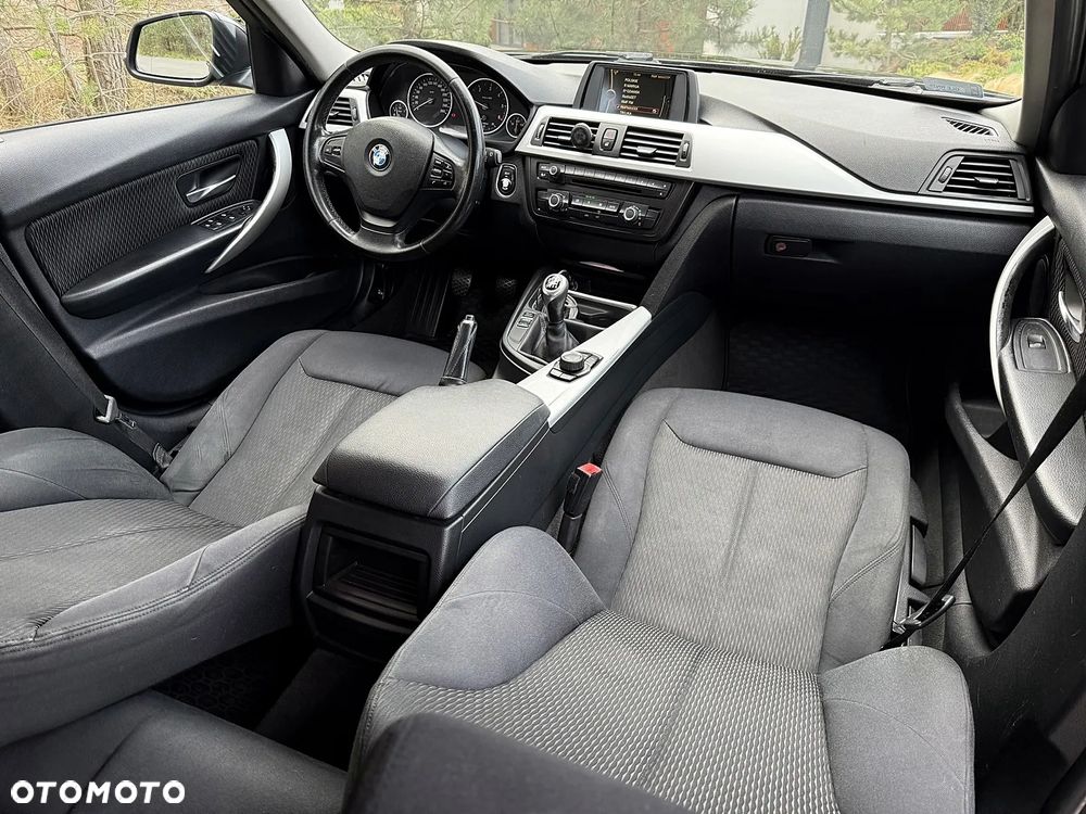 BMW Seria 3 318d - 6