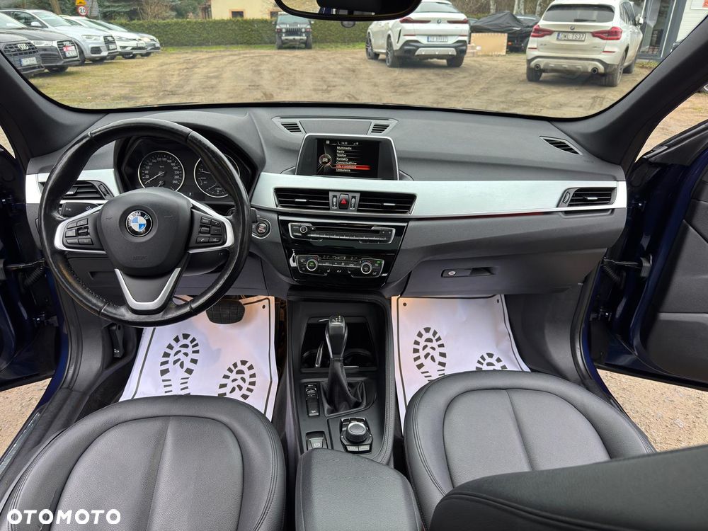 BMW X1 xDrive28i xLine - 6