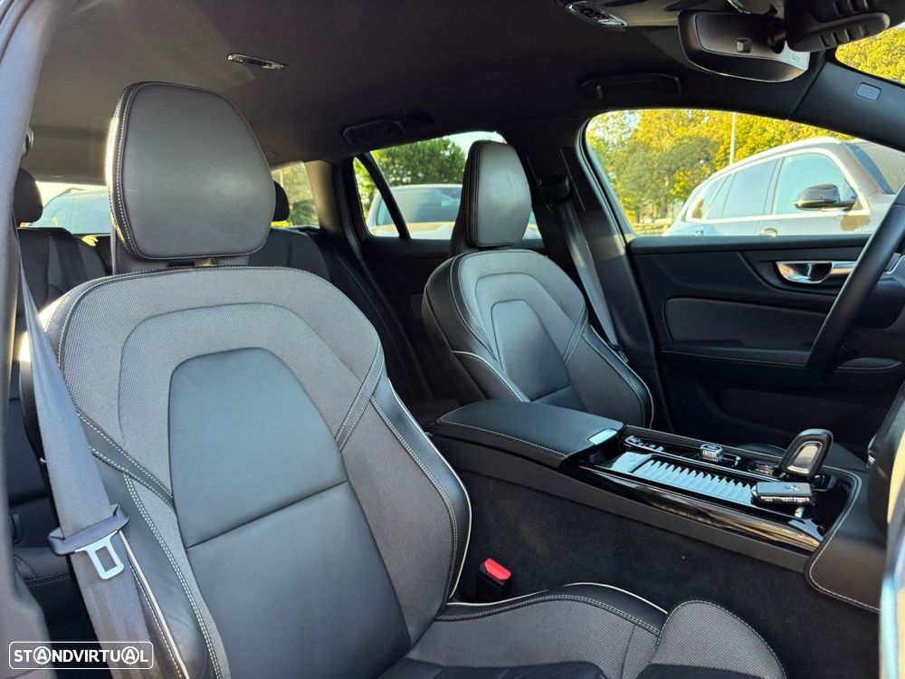 Volvo V60 2.0 T6 AWD TE R-Design - 21