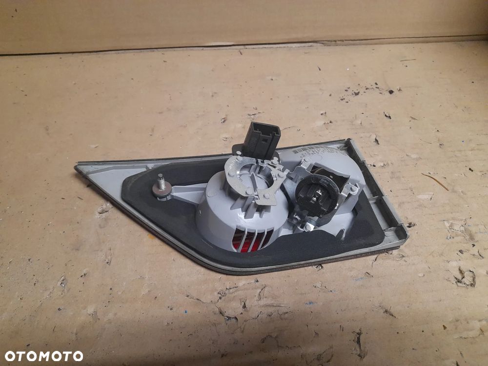 BMW X3 E83 05r lampa lewa tyl w klape 3418443 - 5