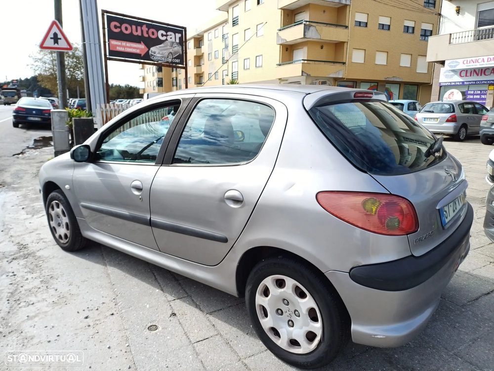 Peugeot 206 1.1 Color Line - 5
