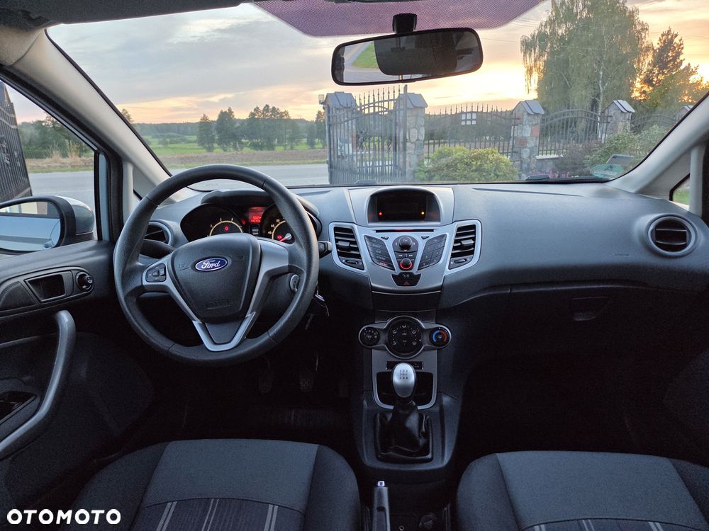 Ford Fiesta - 7