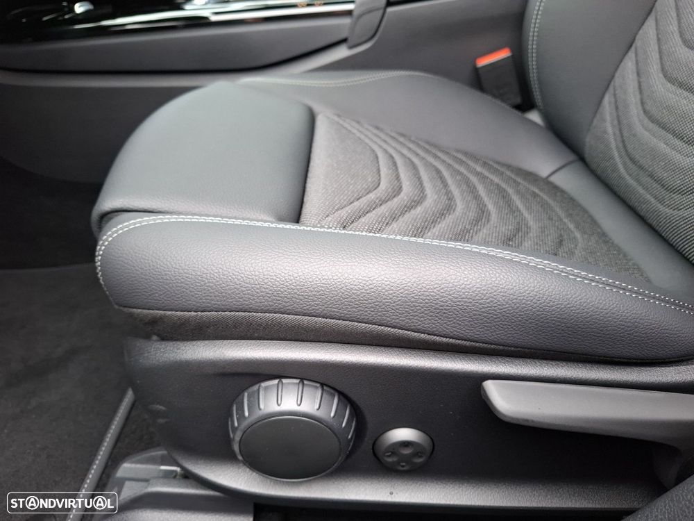 Mercedes-Benz a-180 d - 15