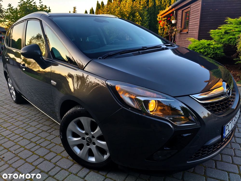Opel Zafira 2015 photo 2