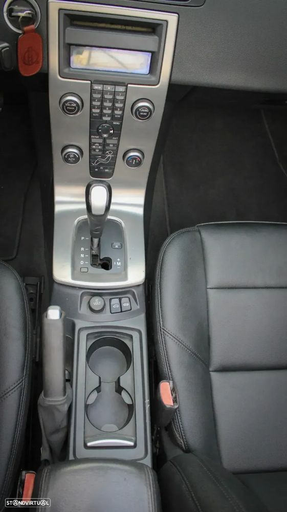 Volvo C70 2.4 D5 Summum Geartronic - 32