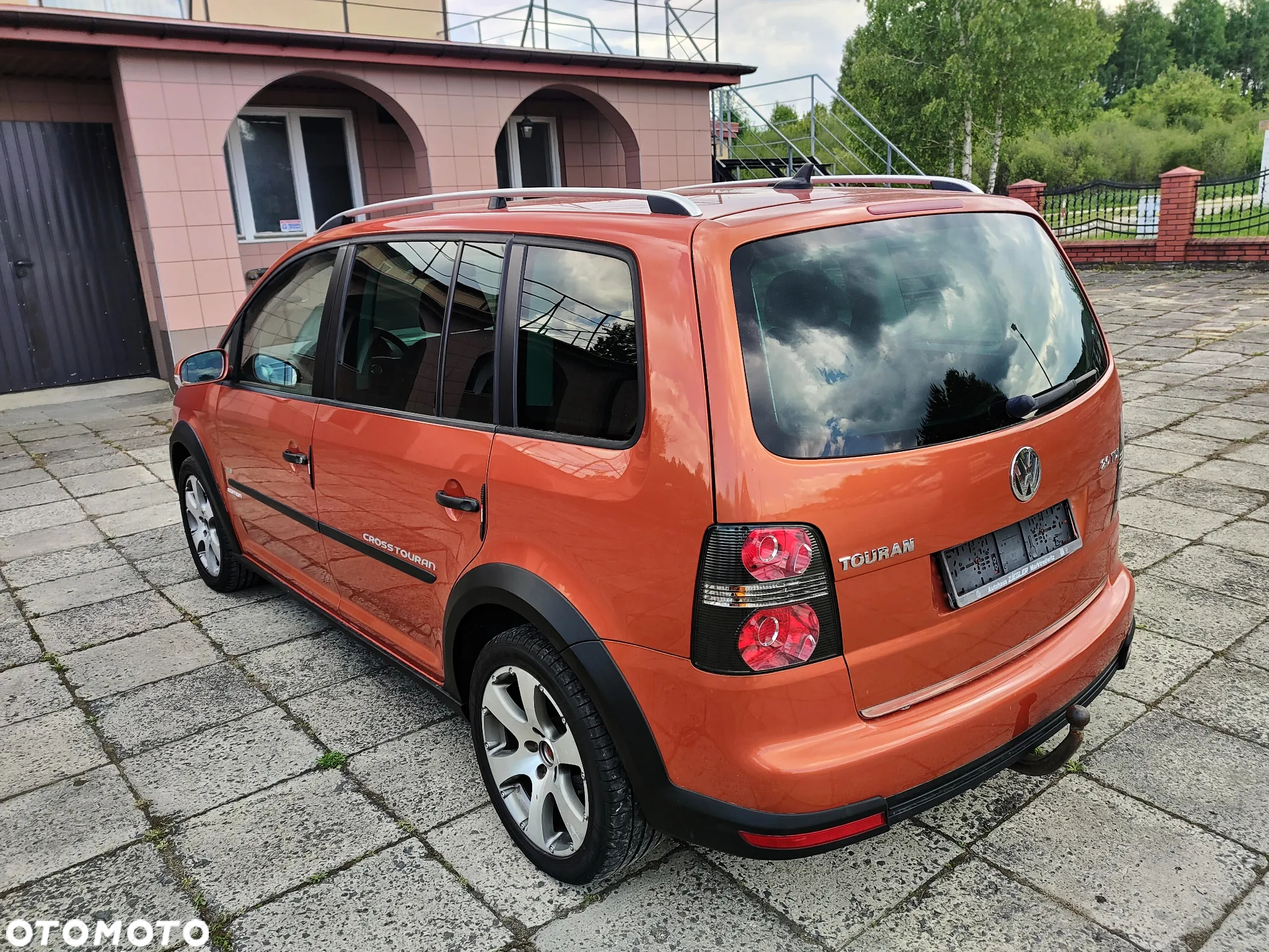 Volkswagen Touran 2.0 TDI DPF Cross - 5