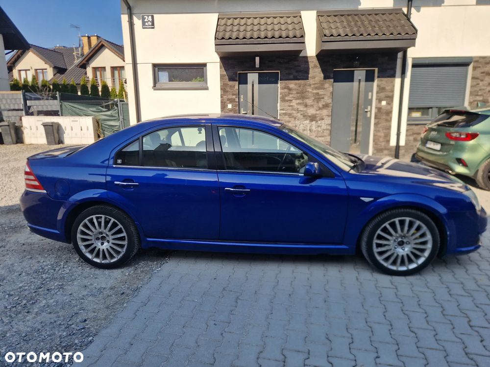 Ford Mondeo 3.0 V6 ST 220 - 3