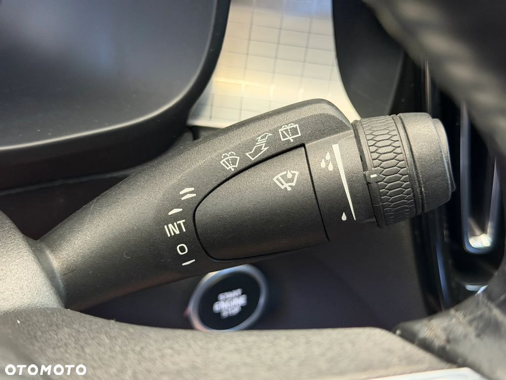 Volvo XC 40 T3 Momentum Pro - 15