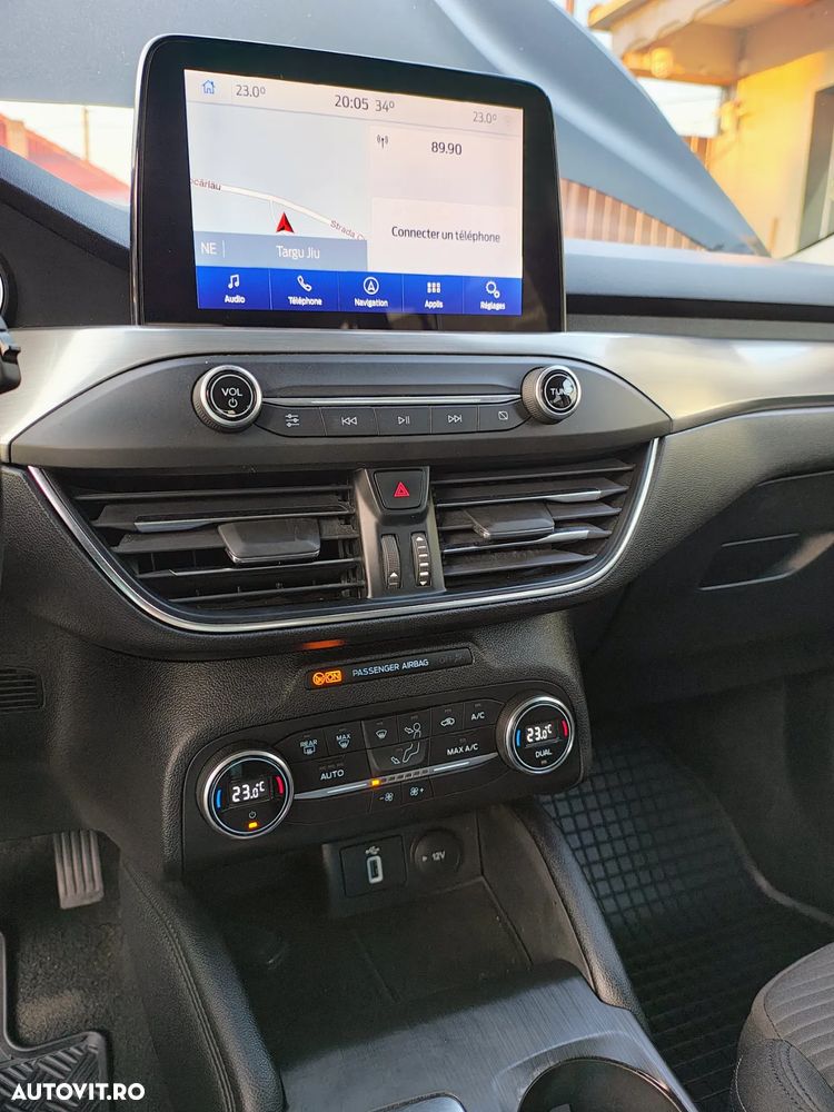 Ford Focus 1.5 EcoBlue Start-Stopp-System Aut. TITANIUM DESIGN - 10