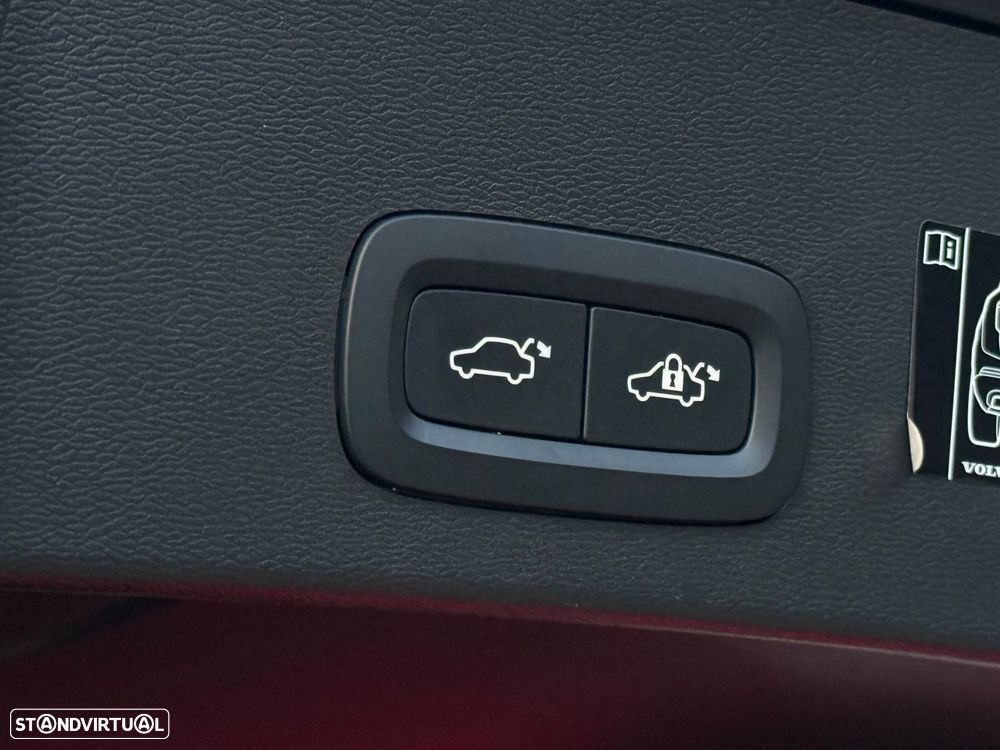 Volvo XC 40 1.5 T2 Momentum Plus - 6