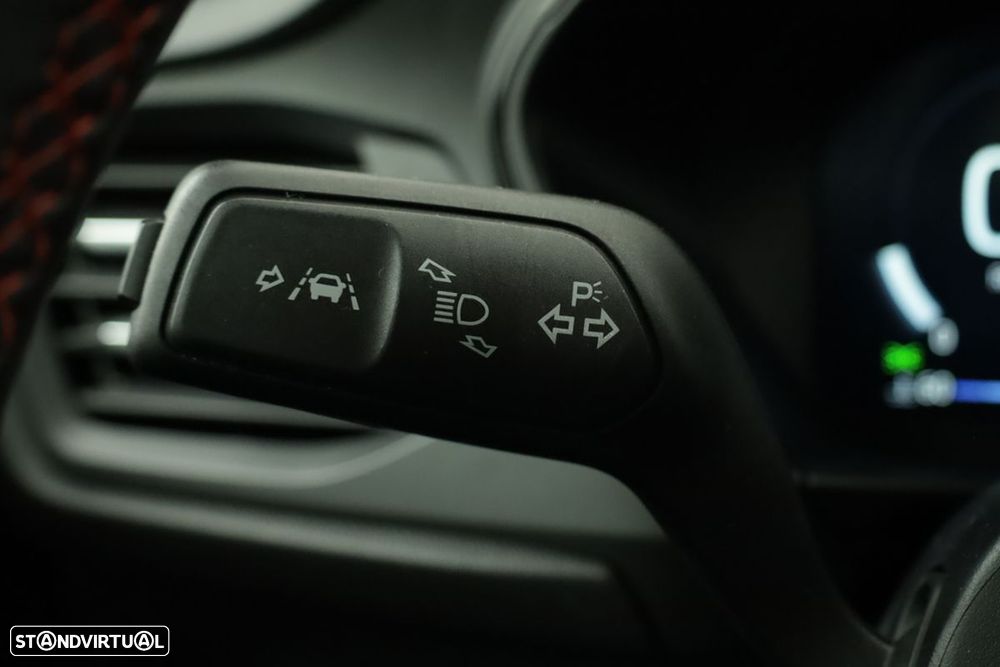 Ford Focus SW 1.0 EcoBoost MHEV ST-Line X Aut. - 17