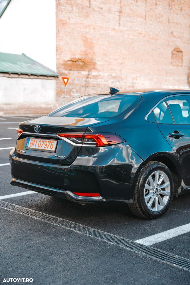 TOYOTA Corolla 2022 — imagine 9