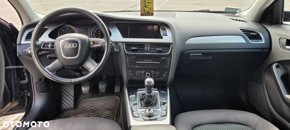Audi A4 Avant 2.0 TDI - 11