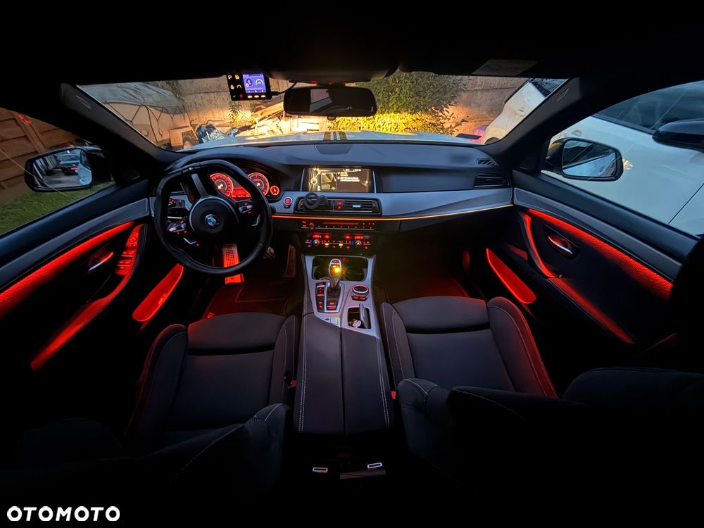 BMW Seria 5 525d xDrive - 40