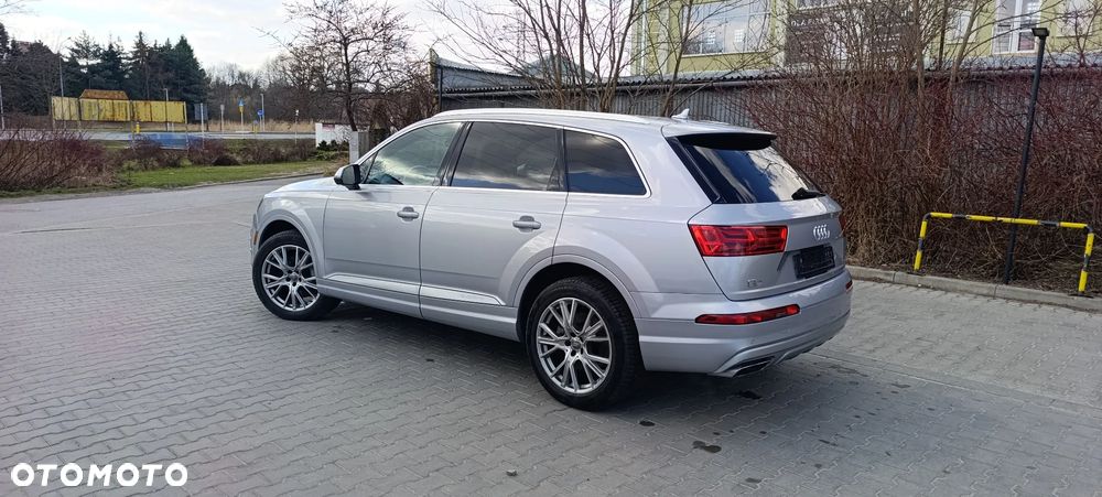 Audi Q7 - 9