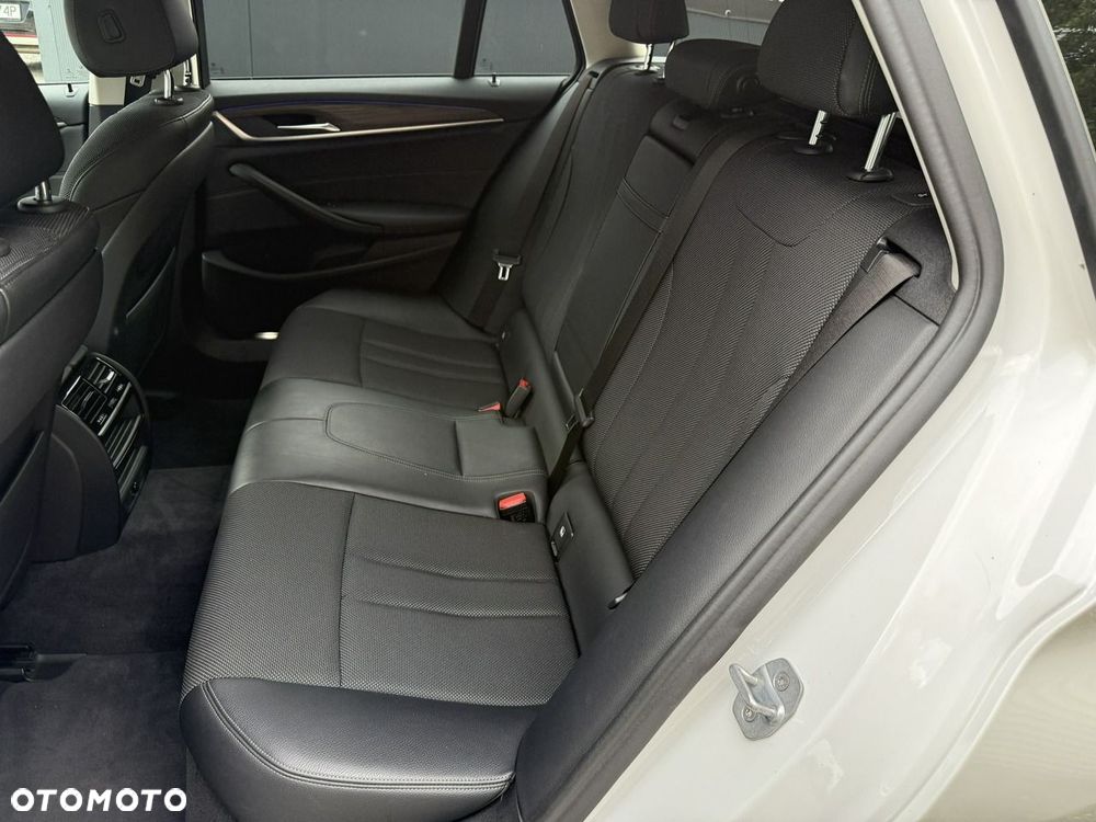 BMW Seria 5 - 12