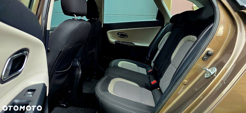 Kia Ceed 1.6 GDI ISG Dream Team Edition - 16