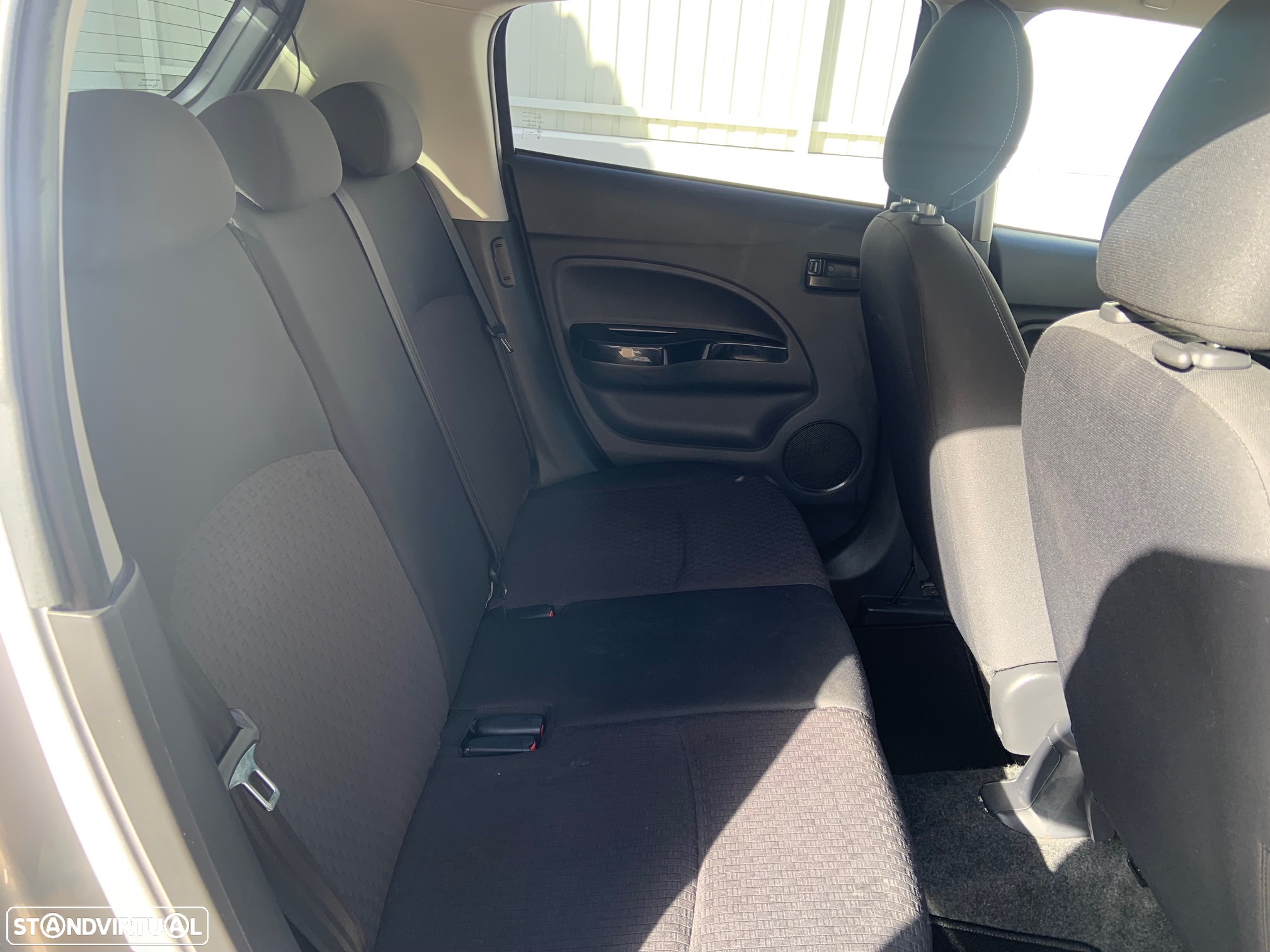 Mitsubishi Space Star 1.2 Intense - 13
