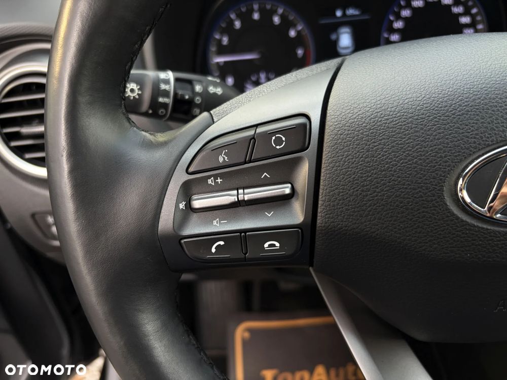 Hyundai Kona - 23