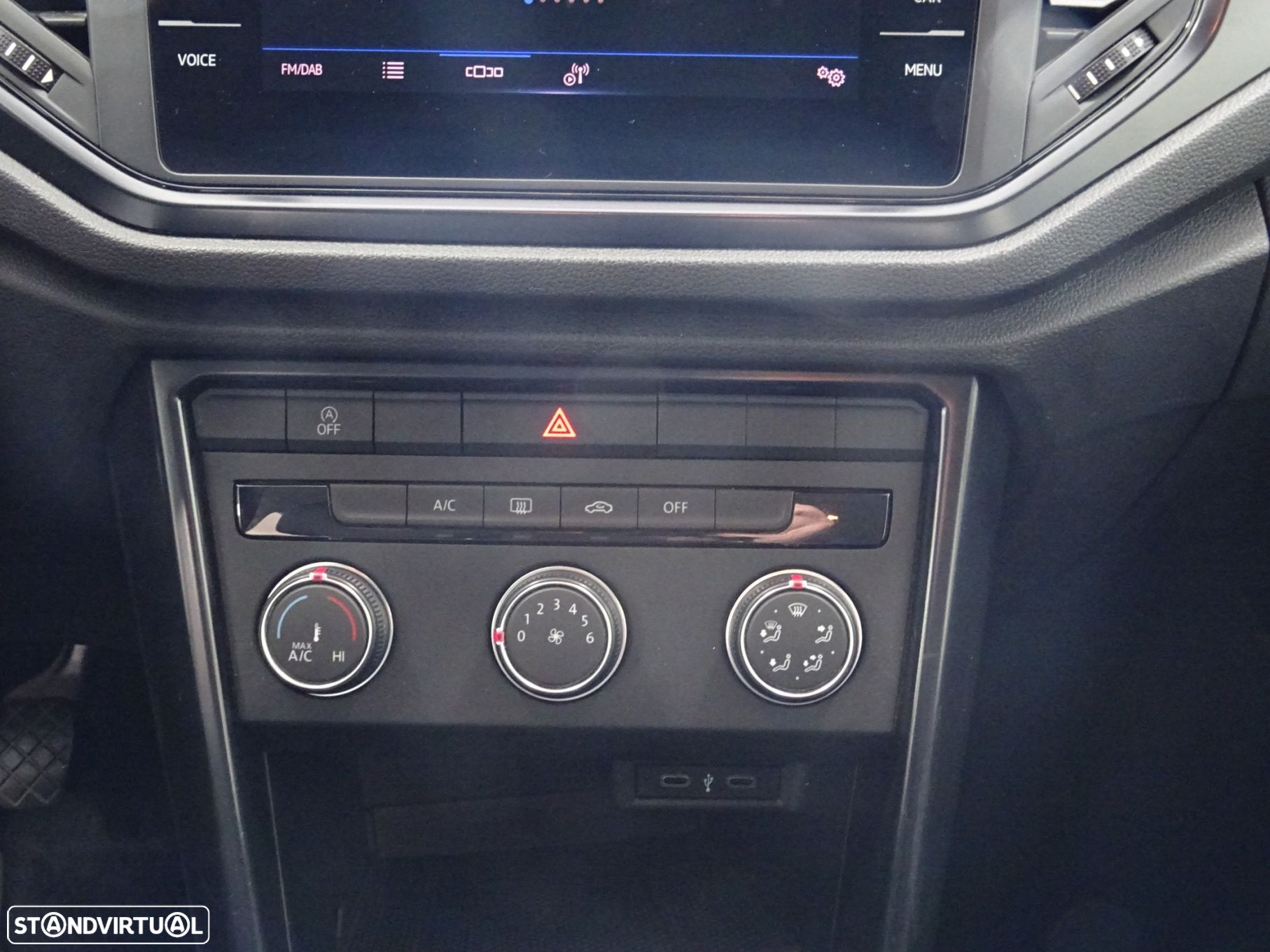 VW T-Roc 1.0 TSI - 10