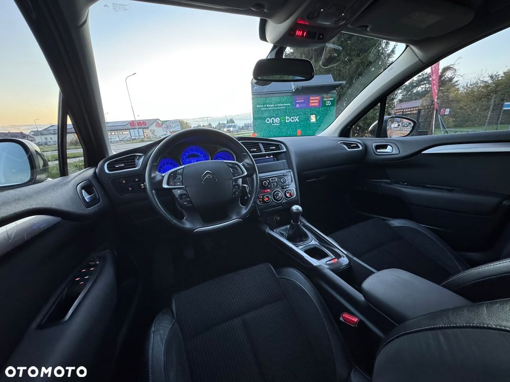 Citroën C4 VTi 120 Exclusive - 21