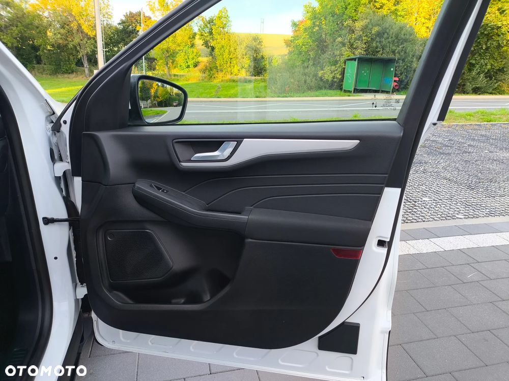Ford Kuga - 18