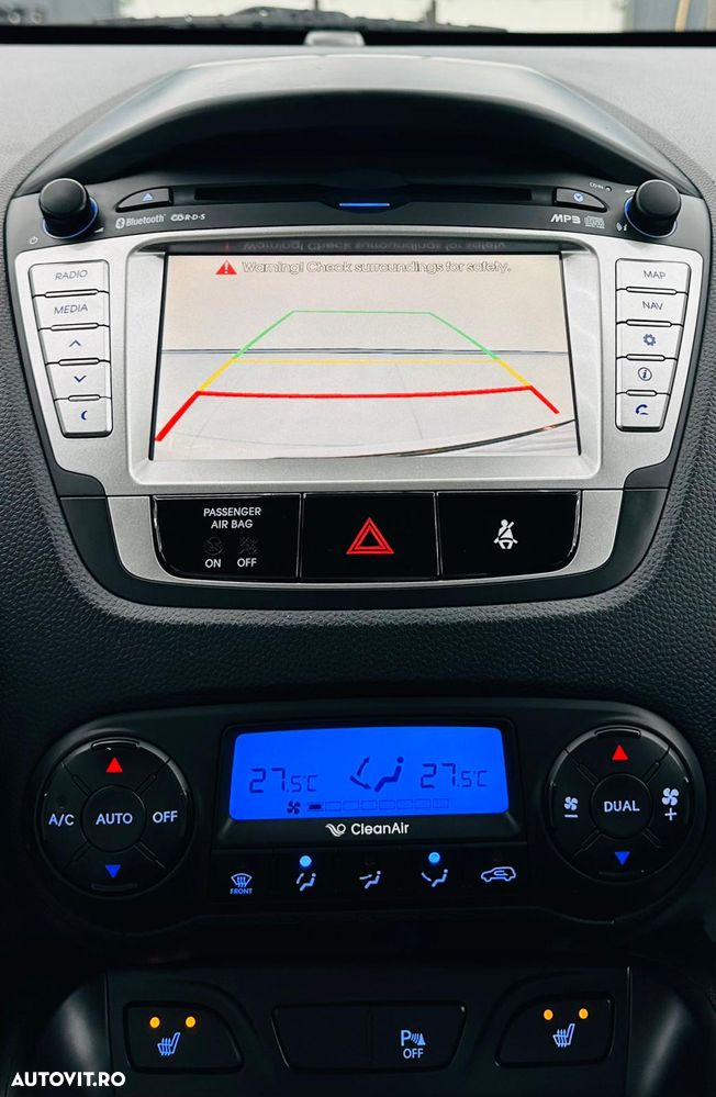 Hyundai ix35 1.7 CRDI 2WD blue Finale Gold - 26