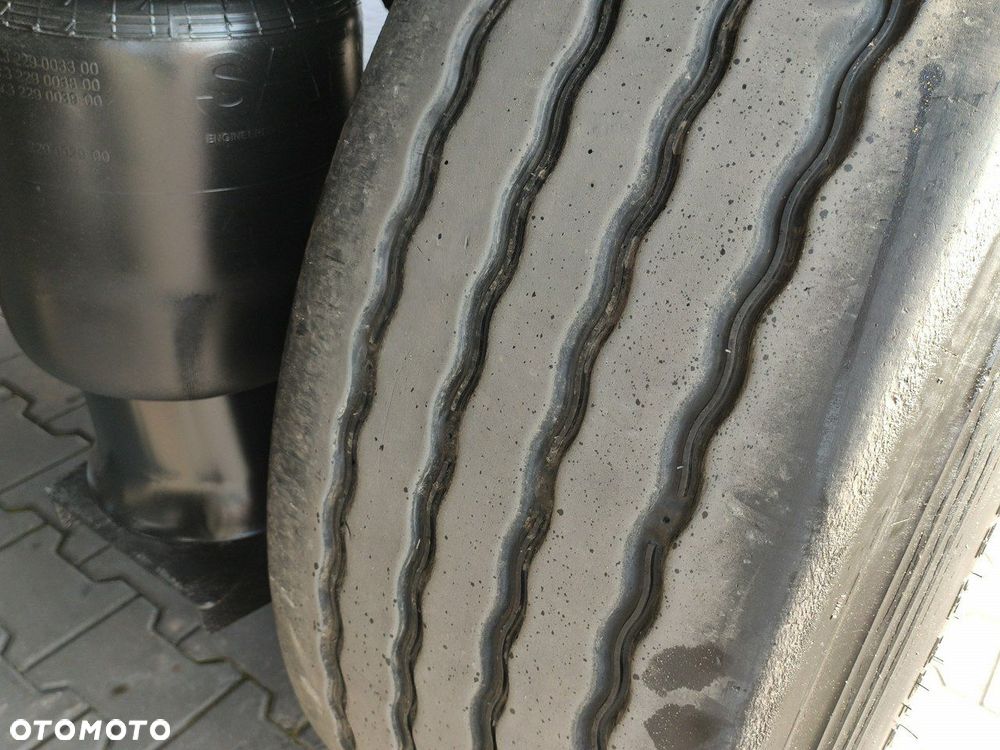 Kögel 3 Osie SAF Oś Podnoszona Standard Wysokość 2,76 2017r - 18