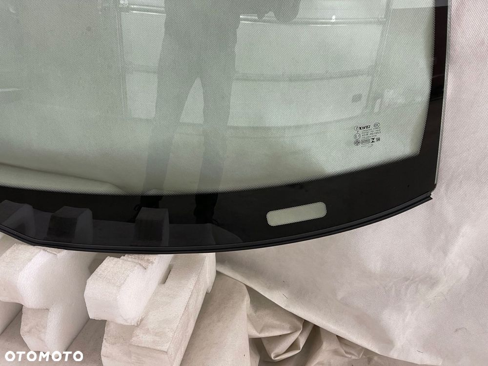 mercedes w124 coupe/cabrio szyba przednia 1987-93 - 2