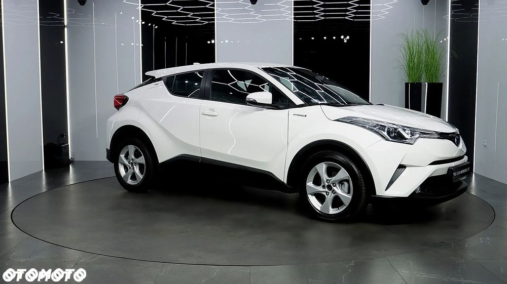 Toyota C-HR Business-Edition - 12