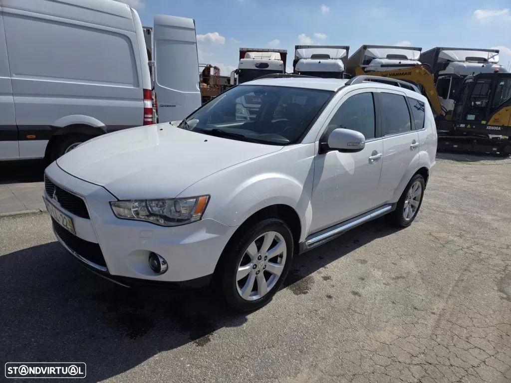 Mitsubishi Outlander 2.2 DI-D Instyle - 1