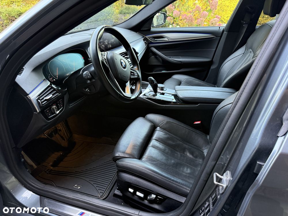 BMW 530I 2018 photo 4